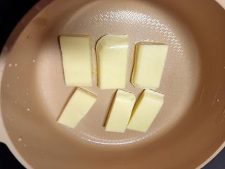 앙투어솔레 아일랜드 구워먹는 치즈 100 자연 치즈 와인안주 300g(100g x 3팩) — 5점을 준 리뷰어가 2022년 8월 올린 사용 사진