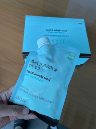 아므_이너뷰티 라이트 앤 딜라이트 밀 민트 초코 — 5점을 준 리뷰어가 2021년 7월 올린 사용 사진
