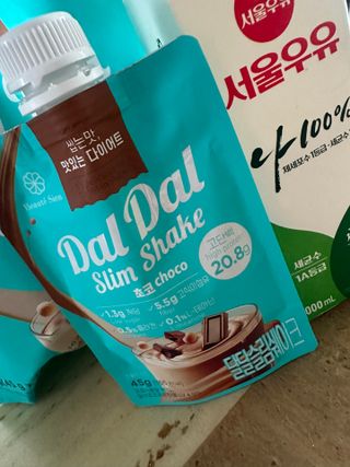 달달슬림쉐이크 프리 (릴스) 달달슬림 맛있는 단백질 쉐이크 파우치 다이어트 식사대용 프로틴 파우더 보충제 — 5점을 준 리뷰어가 2025년 8월 올린 사용 사진