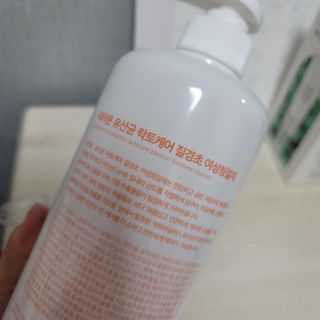 프리[닥터문] 유산균 락토케어 질경초 여성청결제 1000ml (젤타입) — 5점을 준 리뷰어가 2022년 6월 올린 사용 사진