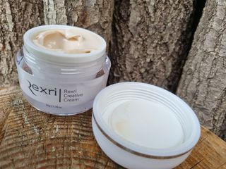 렉스리 크리에이티브 크림  Rexri Creative Cream — 5점을 준 리뷰어가 2022년 7월 올린 사용 사진