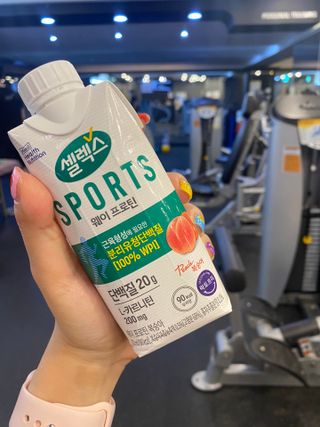 셀렉스스포츠 셀렉스 스포츠 웨이 프로틴 복숭아_ 330ml x 12팩 — 5점을 준 리뷰어가 2021년 7월 올린 사용 사진