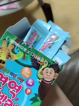 다나음 셀렌에 빠진 아연면역젤리 열대과일맛+사과맛 — 5점을 준 리뷰어가 2021년 3월 올린 사용 사진