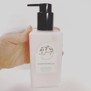 줄라이 모닝 _ JULY MORNING 줄라이모닝 하이드레이팅 퍼퓸드 바디앤핸드 에멀젼 — 4점을 준 리뷰어가 2021년 9월 올린 사용 사진