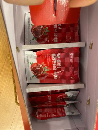 미쁨생활건강 콜라겐 담은 석류즙 70ml x 30포 — 5점을 준 리뷰어가 2021년 9월 올린 사용 사진