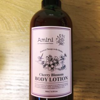 아미니 플라워테라피 바디로션  500ml 시리즈 — 4.5점을 준 리뷰어가 2021년 4월 올린 사용 사진