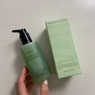프리마인 메이크업과 들뜨는 각질까지 한방에 깐달걀로! 순하기까지한 셀베이스 그린티클렌저(200ml) — 5점을 준 리뷰어가 2023년 3월 올린 사용 사진