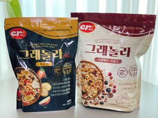 씨알푸드 씨알로 그래놀라 2종 후르츠+크랜베리 아몬드 — 4.5점을 준 리뷰어가 2022년 7월 올린 사용 사진