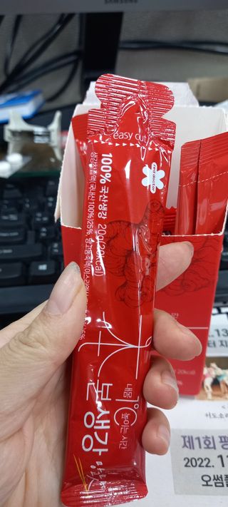 레드닥터 대추방울토마토 + 본생강 망고맛 스틱형 젤리 — 5점을 준 리뷰어가 2022년 12월 올린 사용 사진