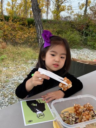 칩스틱 과자젓가락 게이밍젓가락 2ea / KC인증 식품용 — 5점을 준 리뷰어가 2021년 10월 올린 사용 사진