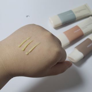 [후르디아] 끈적임 없는 착한성분 비건  핸드크림 3종 — 5점을 준 리뷰어가 2021년 12월 올린 사용 사진