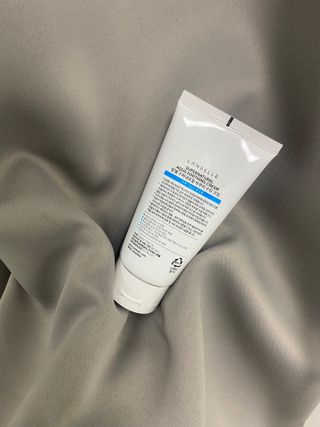 랑벨 수퍼내츄럴 아쿠아 수딩 크림 100ml — 5점을 준 리뷰어가 2022년 4월 올린 사용 사진