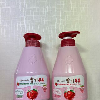 [과일나라] 피부가 마시는 딸기우유 바디클렌저&바디로션 — 5점을 준 리뷰어가 2022년 10월 올린 사용 사진