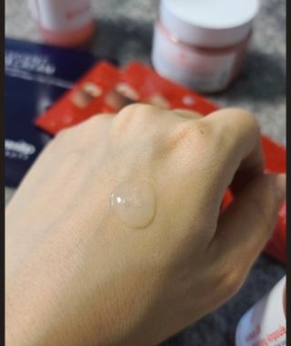아이앤립 / EYENLIP 아이앤립 연어오일 리바이탈라이징 토너+앰플+크림 3종 세트 — 5점을 준 리뷰어가 2021년 8월 올린 사용 사진