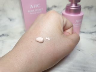 AHC 아우라 시크릿 톤업 벨벳 — 3.5점을 준 리뷰어가 2021년 4월 올린 사용 사진