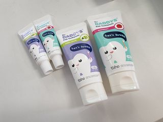닥터데디스 안심저불소 키즈치약 (라즈베리, 청포도향 중 택 1) 60g +  여행용 미니 치약 15g — 5점을 준 리뷰어가 2022년 8월 올린 사용 사진
