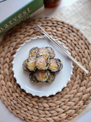 해풀잎 누구나 김밥*1ea [(혼합야채 35g *1ea,  김밥김 (5g, 5ea),  양념간장 (6g, 5ea), 참기름(5g, 2ea)] — 5점을 준 리뷰어가 2022년 10월 올린 사용 사진