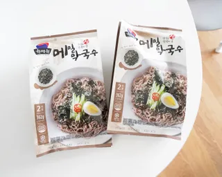[한면원] 메밀막국수 2팩 [4인분] — 3점을 준 리뷰어가 2022년 7월 올린 사용 사진