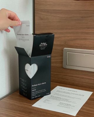 [이즈라이프코스메틱] 퍼퓸 드라이어 시트 히노끼향  or 블랑향 2중 택1 30매 — 5점을 준 리뷰어가 2021년 6월 올린 사용 사진