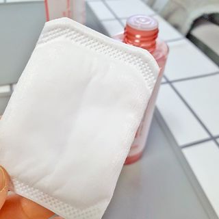 아이앤립 / EYENLIP 아이앤립 연어오일 리바이탈라이징 토너 — 5점을 준 리뷰어가 2021년 4월 올린 사용 사진