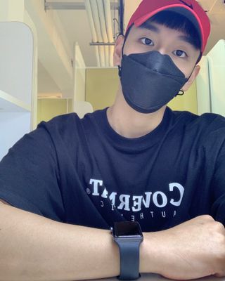 에버그린 순면 끈조절 KF80 마스크 - 화이트/블랙 컬러 대형 - 10매 — 5점을 준 리뷰어가 2021년 7월 올린 사용 사진