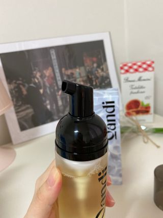 헤어플러스 콴디 아침세안제 폼클렌징 퓨어 어니스티 모닝클렌저 — 4.5점을 준 리뷰어가 2021년 7월 올린 사용 사진