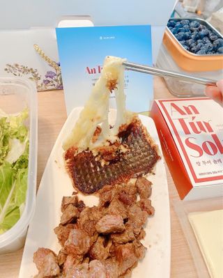 앙투어솔레 아일랜드 구워먹는 치즈 100 자연 치즈 와인안주 300g(100g x 3팩) — 5점을 준 리뷰어가 2022년 10월 올린 사용 사진
