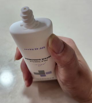 바노바기 코스메틱 바노바기 밀크씨슬 리페어 시카 선스크린 플러스 50ml — 5점을 준 리뷰어가 2023년 3월 올린 사용 사진