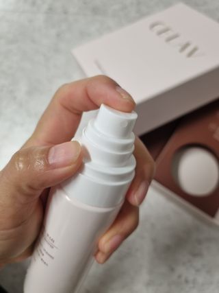 프리마인 바르기만 하면 철벽 스킨케어+24시간 마스크팩 효과. 셀라브 리제너레이팅 시스템 부스터+크림 세트 — 4.5점을 준 리뷰어가 2023년 4월 올린 사용 사진