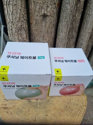 트라택 쿠셔닝 웨이트볼 0.5kg + 1kg SET — 5점을 준 리뷰어가 2022년 6월 올린 사용 사진