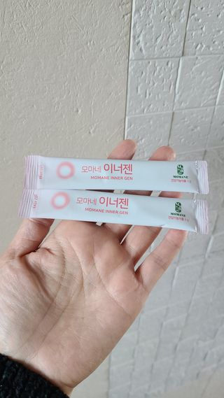 [모마네] 이너뷰티 히알루론산 비오틴 코큐텐 저분자피쉬콜라겐 - 3 g 30포 ★석류맛 — 5점을 준 리뷰어가 2021년 12월 올린 사용 사진