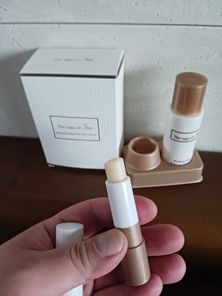 더사가오브수 [사가수] 효혜윤 보태니컬 에너지 에센스인로션 20ml /아이포올 스틱 3g — 4.5점을 준 리뷰어가 2023년 2월 올린 사용 사진