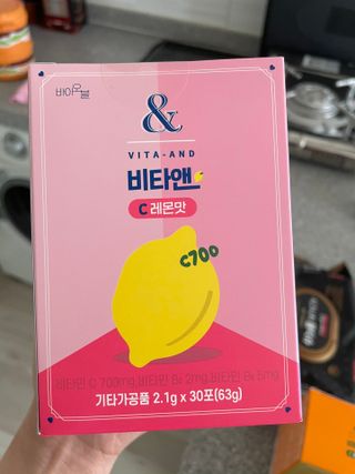 비타앤C 레몬맛, 망고맛 — 5점을 준 리뷰어가 2021년 5월 올린 사용 사진