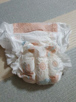 킨도 프리미엄 슈퍼드라이니스 밴드형 기저귀 — 5점을 준 리뷰어가 2021년 5월 올린 사용 사진