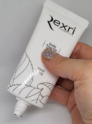 렉스리 데일리 톤업 크림 Rexri Daily Tone Up Cream — 5점을 준 리뷰어가 2022년 8월 올린 사용 사진