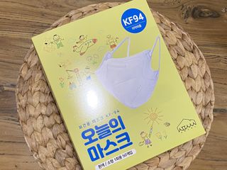 [심폐소생소] 오늘의마스크 KF94 소형 초등학생 어린이 마스크 — 5점을 준 리뷰어가 2021년 12월 올린 사용 사진