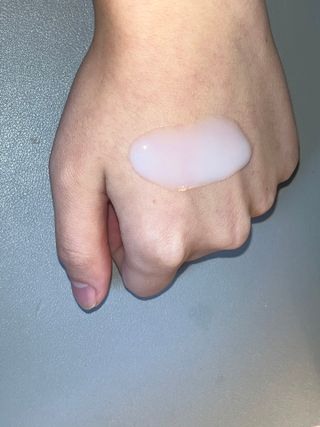 로우퀘스트 베리어 인핸싱 토너투에센스 200ml — 5점을 준 리뷰어가 2023년 10월 올린 사용 사진