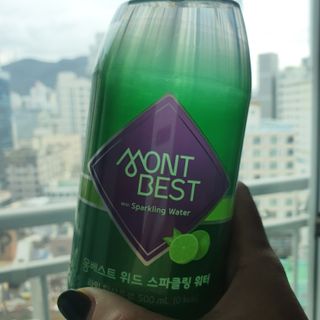 몽베스트 Montbest with Sparkling water Lime20병 — 3점을 준 리뷰어가 2021년 10월 올린 사용 사진