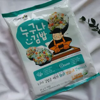 해풀잎 누구나 김밥*1ea [(혼합야채 35g *1ea,  김밥김 (5g, 5ea),  양념간장 (6g, 5ea), 참기름(5g, 2ea)] — 4점을 준 리뷰어가 2022년 10월 올린 사용 사진