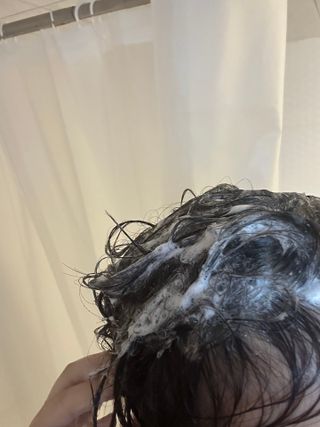 하이브리온 [쿠팡 구매평] 닥터초이스 시카엑소좀 판테놀 아미노산 탈모기능성 두피케어 모근강화 샴푸, 300ml, 1개 — 5점을 준 리뷰어가 2025년 3월 올린 사용 사진
