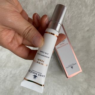 산수시 일루미네이팅 펄 영양 다크서클 스틱 아이 크림 케어 15ml — 5점을 준 리뷰어가 2021년 6월 올린 사용 사진