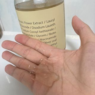 빅그린 안티 헤어로스 탈모 카렌듈라 바이옴 샴푸 500ml (지성두피용) — 4점을 준 리뷰어가 2022년 8월 올린 사용 사진
