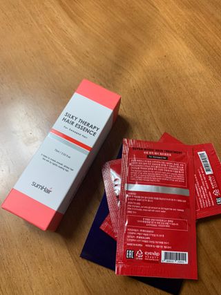 썸헤어 / SUMHAIR 썸헤어 실키 테라피 헤어 에센스 — 5점을 준 리뷰어가 2021년 6월 올린 사용 사진