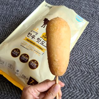 오마뎅 한우핫도그 — 5점을 준 리뷰어가 2021년 5월 올린 사용 사진