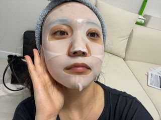 블로그 [웰더마] 프리미엄 사파이어 콜라겐 임팩트 피팅 마스크(4매입/1BOX) — 5점을 준 리뷰어가 2025년 4월 올린 사용 사진
