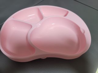 유비맘 캐릭터 실리콘 흡착 식판_색상 랜덤발송 — 5점을 준 리뷰어가 2021년 1월 올린 사용 사진