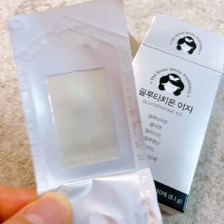 메디포스트 모비타 글루타치온 이지 필름형 30매 — 5점을 준 리뷰어가 2022년 12월 올린 사용 사진