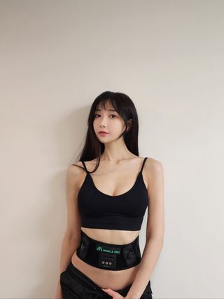 미라클헬스케어 부위별 EMS 저주파 마사지기 5종 — 4점을 준 리뷰어가 2023년 3월 올린 사용 사진