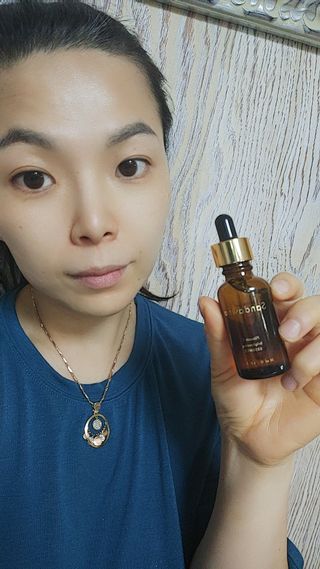 스킨큐어 산다화 비타민c 화이트닝 에센스 30ml — 5점을 준 리뷰어가 2022년 2월 올린 사용 사진