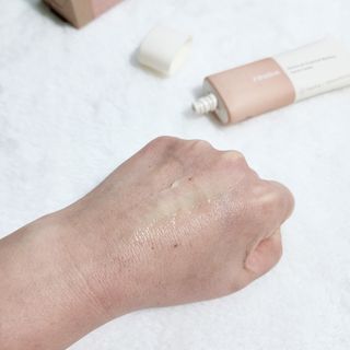 [후르디아] 끈적임 없는 착한성분 비건  핸드크림 3종 — 5점을 준 리뷰어가 2022년 12월 올린 사용 사진